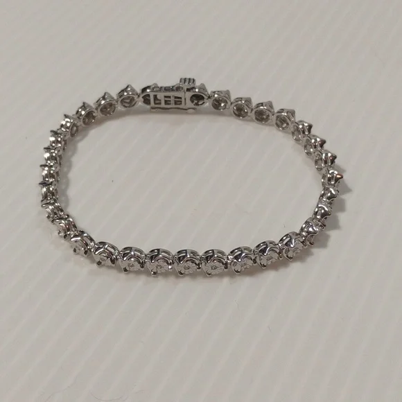 925 Sterling And Lab Created Diamond Tennis Bracelet 7" - Picture 3 of 8